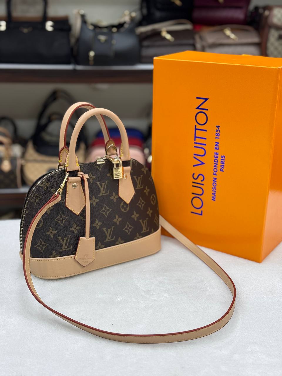 ALMA BAG