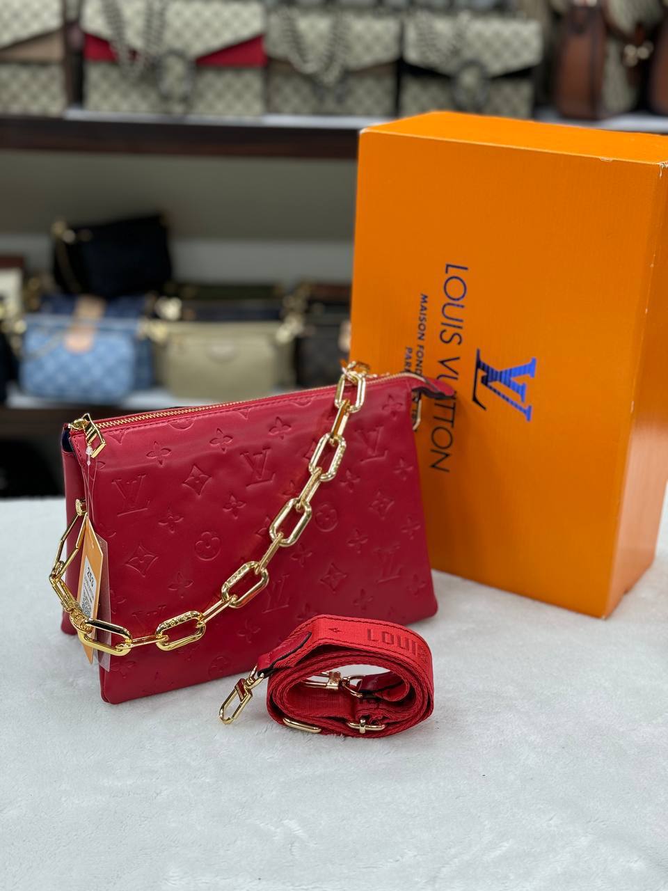 COUSSIN MEDIUM BAG