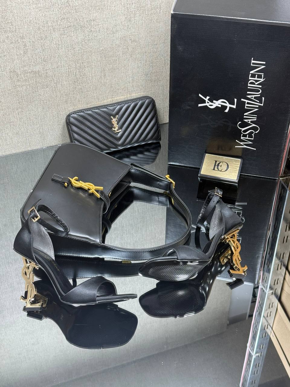 YVES SET