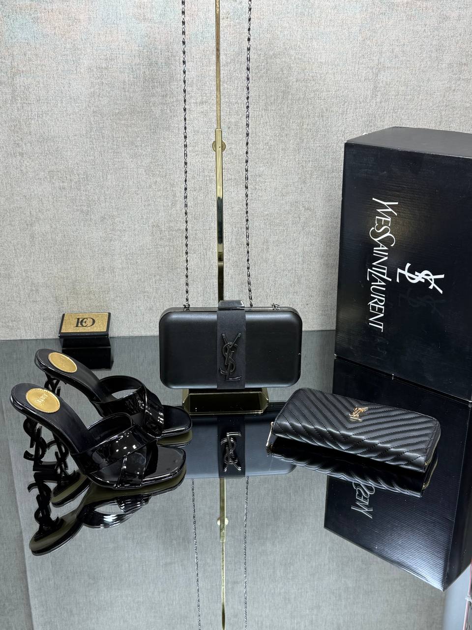 YVES SET