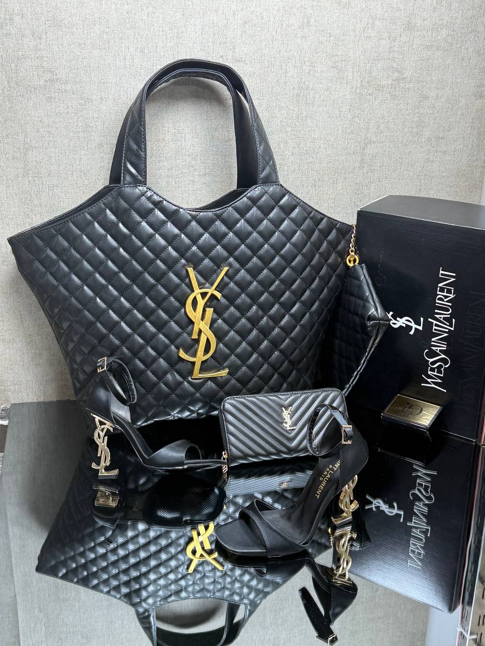 YVES SET